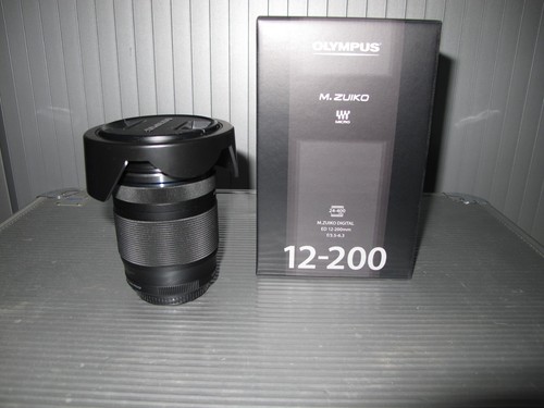 Zuiko digital 12 - ,